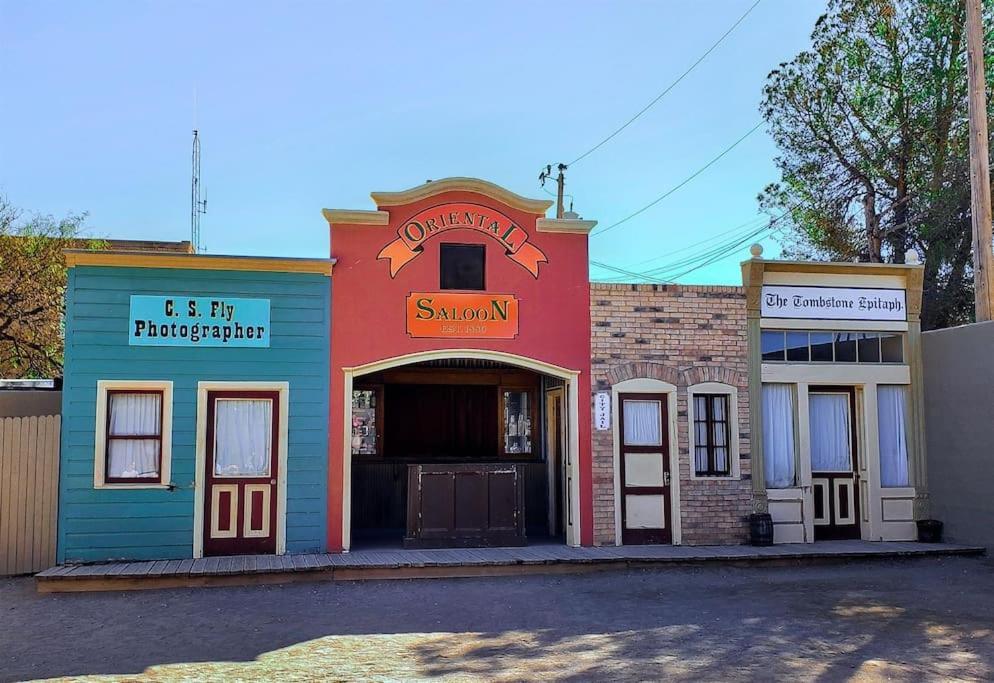 Silver Spur Homestead Luxury Glamping - The Cowboy Tombstone Exterior foto